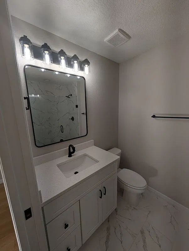 3 bed, 2.0 bath, 1372 sqft, $1,700 — Photo 2