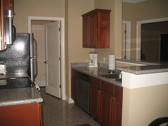 3rd image of 4437 E 46th St APT 8