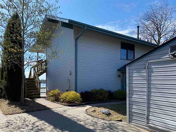 4th image of 202 W Lakeshore Dr