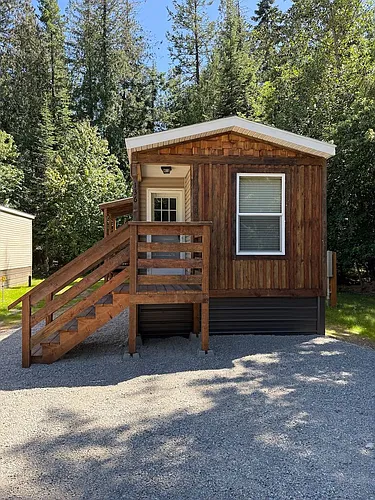 136 Cedar Hl Photo 1