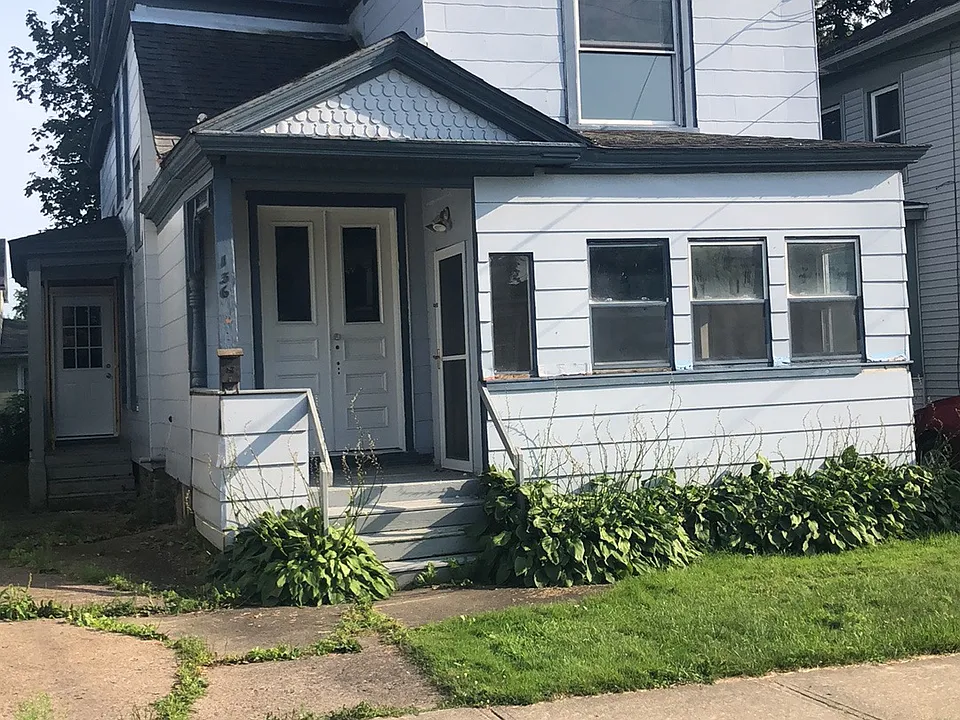136 W Seneca St