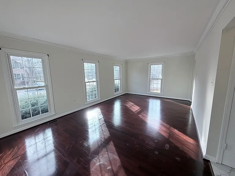 5900 Parenham Way — Photo 13