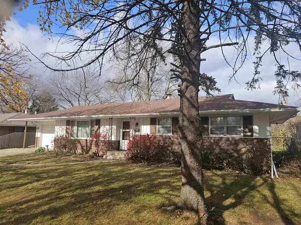 3716 Oklahoma Dr, Rockford, IL 61108