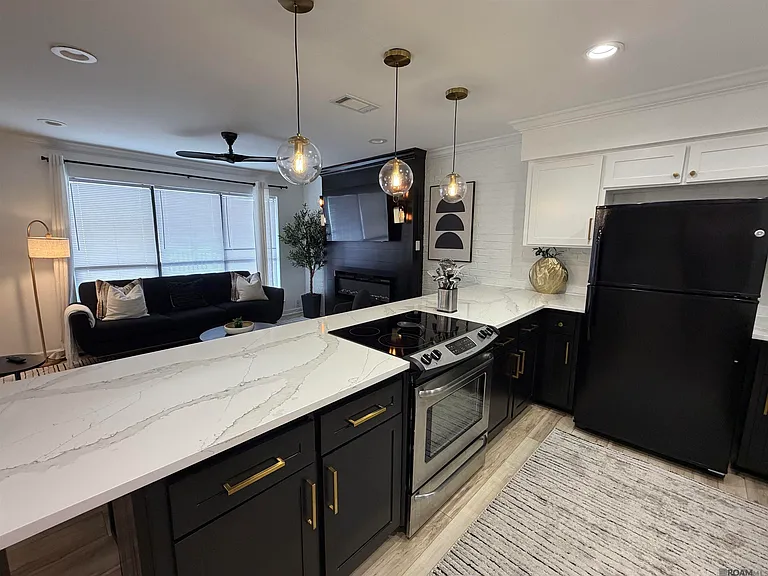 6195 Island Rd #15 — Photo 5