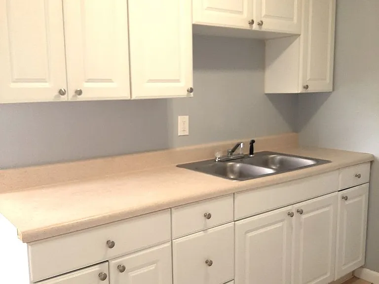 21440 Mallory Ave — Photo 5