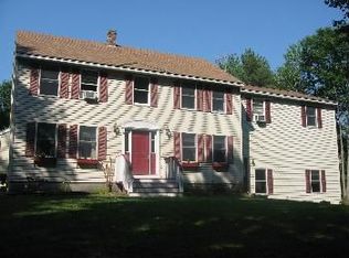 15 Kyle Dr, Dayton, ME 04005