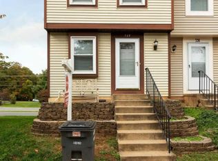 729 Brethour Ct, Sterling, VA 20164