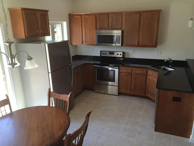 71 Schoolhouse Rd — Photo 5