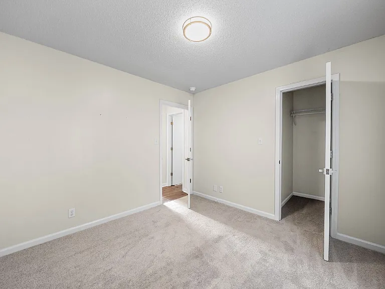 2815 Teakwood Dr — Photo 11