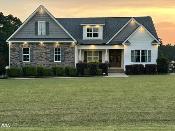98 Spruce Dr, Benson, NC 27504