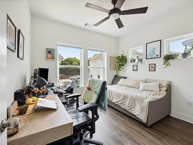 5006 Baker St #B — Photo 13