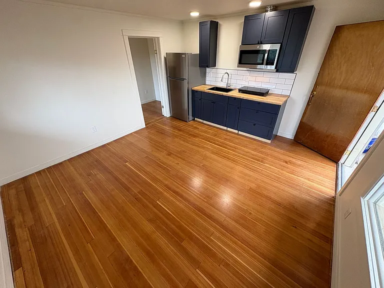 1133 N Almon St — Photo 3