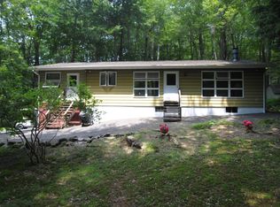 308 Viho Ct, Pocono Lake, PA