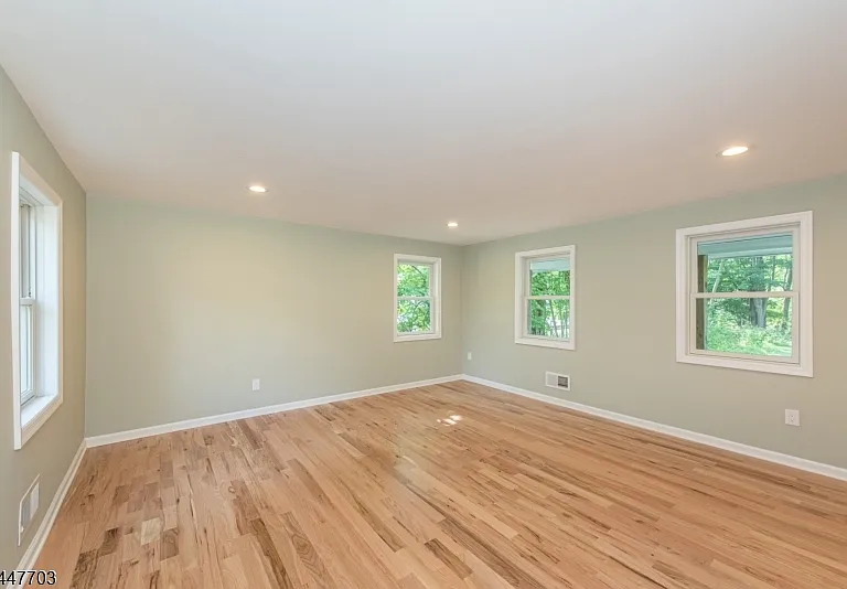 77 River Rd — Photo 8