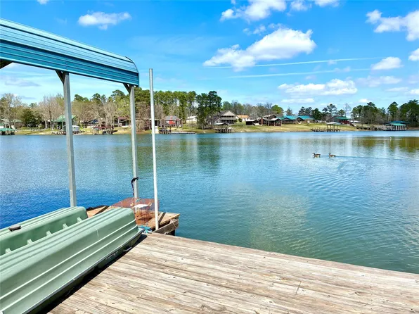 120 Pecan Dr, Burkeville, TX 75932