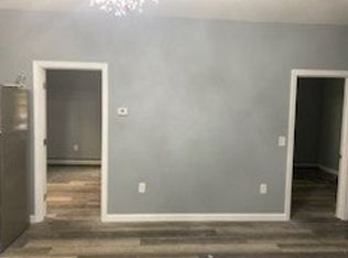 64 Chestnut St APT 1R, Central Falls, RI 02863