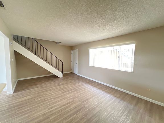 4th image of 4700 Columbus St APT I