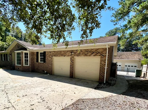 5 Andrea Ct, Hanahan, SC 29410