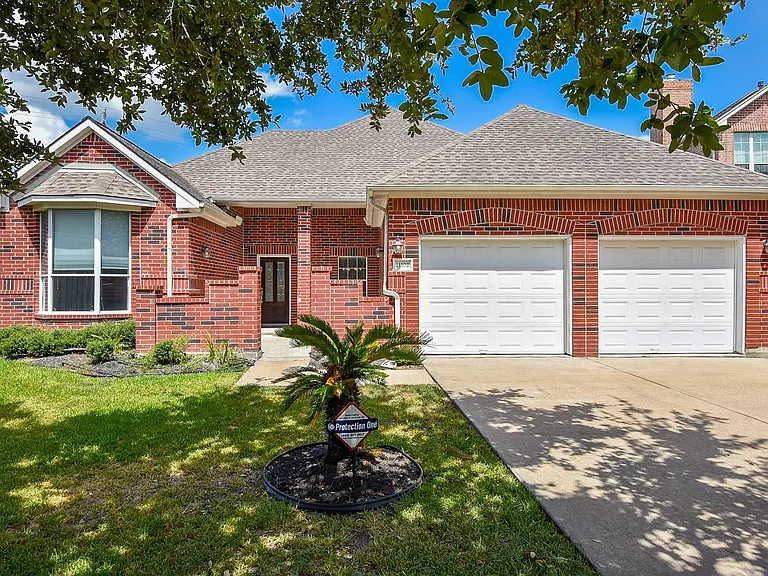 11102 Waxwing St — Photo 1
