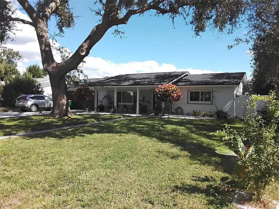 571 Lentz Rd