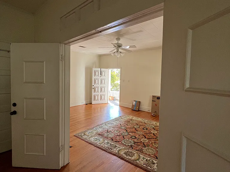903 Blanco St — Photo 11