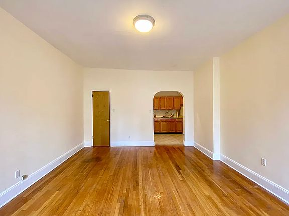 5th image of 619 9th Ave #3E