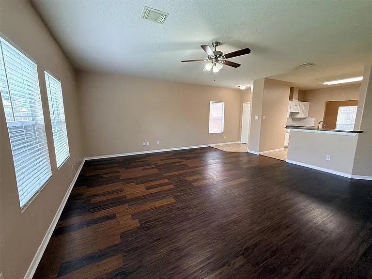 15423 Fir Woods Ln — Photo 10