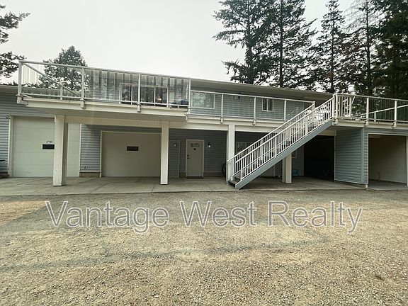 3rd image of 3906 Dryden Rd