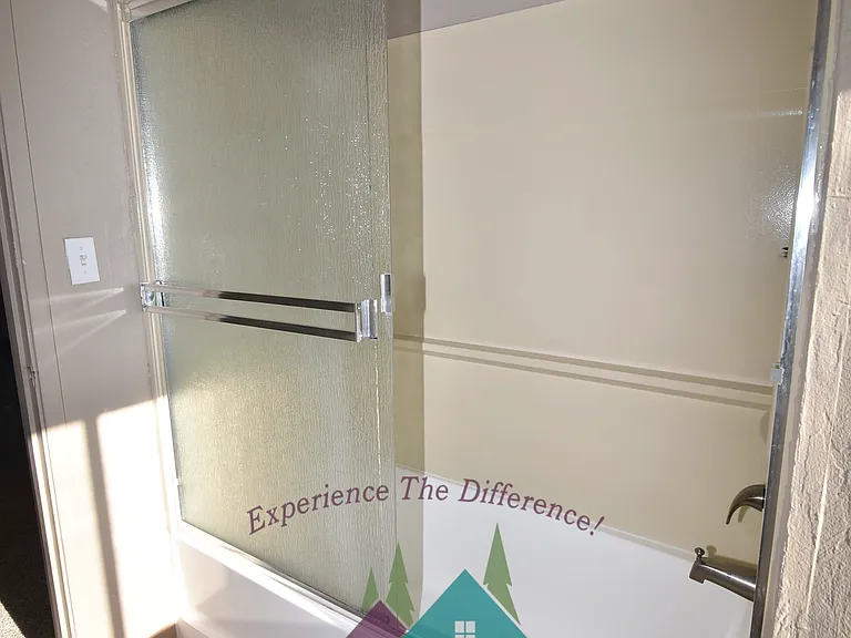 140 Oak St #2 — Photo 13