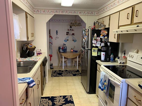 4th image of 1305 Flor Del Sol Dr