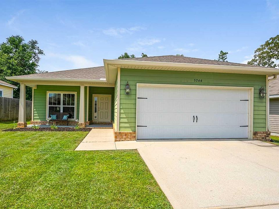 1st image of 5744 Blackhorse Cir