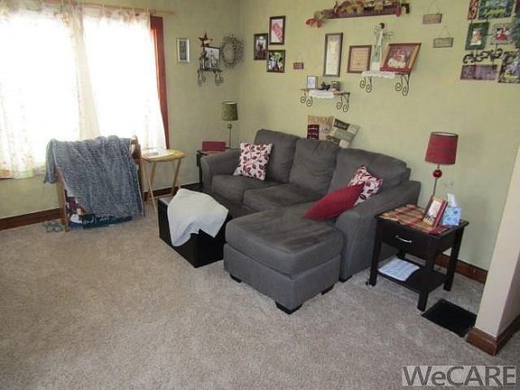 2nd image of 215 E Oconnor Ave