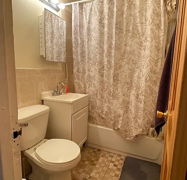 302 E 3rd St #4A — Photo 9