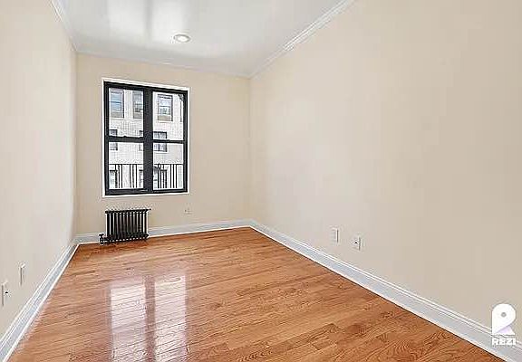 4th image of 720 W 172nd St APT 4C