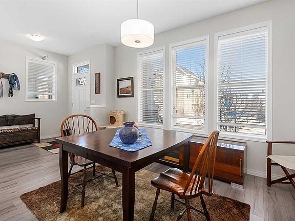 5th image of 112 S Point Ct SW