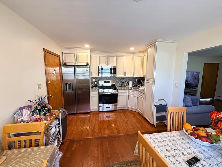 10 Millo Ct #1 — Photo 6