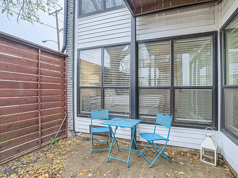 2806 Reagan St #103 — Photo 10
