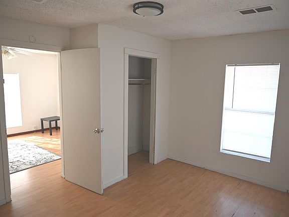 4th image of 228 S 3rd St