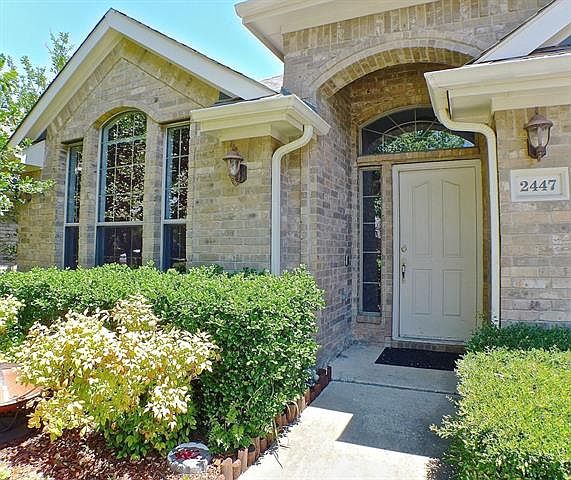 1st image of 2447 Beachview Dr