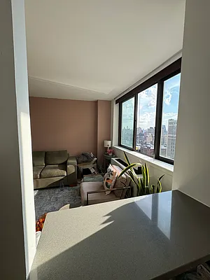 Rented by 280 Park Avenue South Realty | media 17