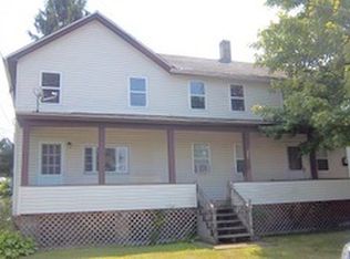 526 Hudson St APT 1, Mayfield, PA 18433