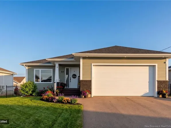 64 Amity St, Moncton, NB E1G 0S3