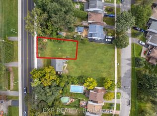 2446 Innes Rd, Ottawa, ON K1B 3J9
