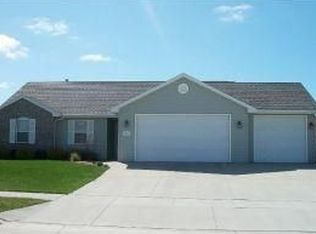 2315 Southerland Cir, Kaukauna, WI 54130