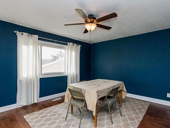 2nd image of 740 Garnet Dr