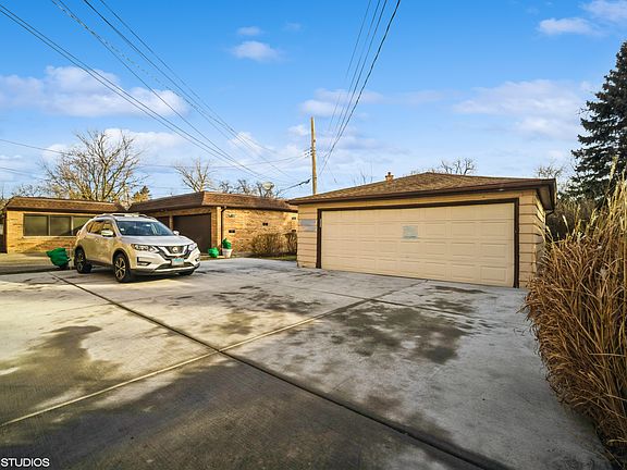 5th image of 5715 N Cicero Ave #G