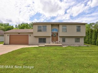 3535 Hermansau Dr, Saginaw, MI 48603