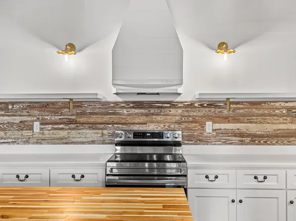 120 E 4th St, Panama City, FL