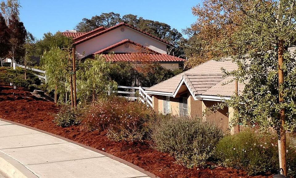2nd image of 565 Andrea Cir