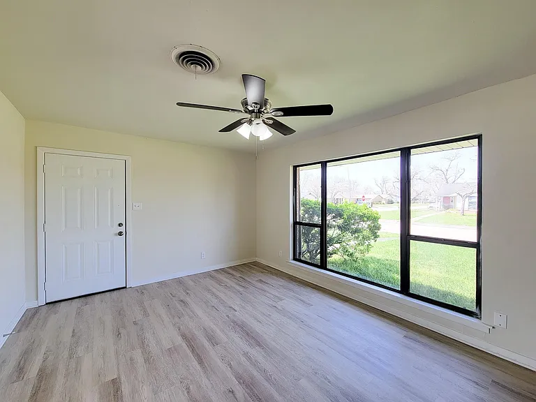 133 S Yaupon St — Photo 25